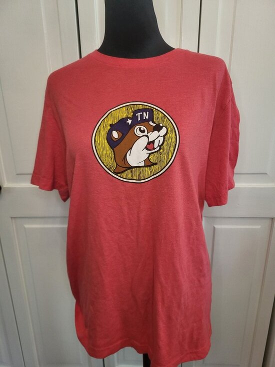 BUC-EE'S Other - Bucee's TN Red Graphic Tee L Logo Travel Western Tennessee Souvenir Road Trip